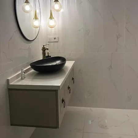Appartement Modern And Cozy Place In Yeldegirmeni / Kadikoy *
